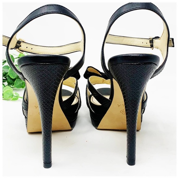 Isola Daena in Black Snake Womens Bow Heels size 8 - Picture 4 of 11